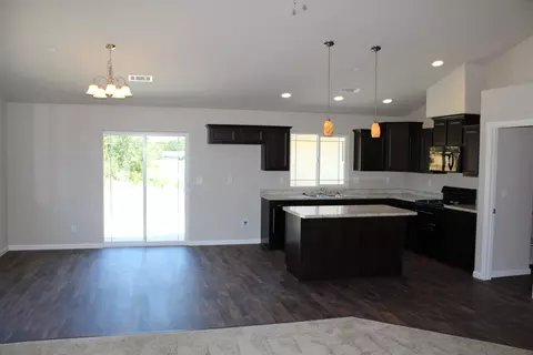 7271 Legacy Ct, Redding, CA 96001 photo 4