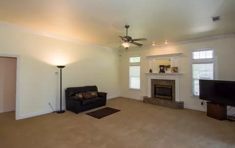 3680 Seasons Ct, Redding, CA 96001 photo 12