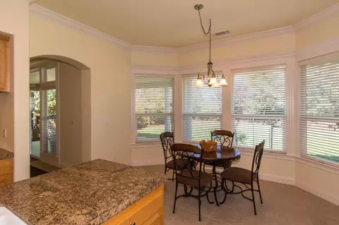 3680 Seasons Ct, Redding, CA 96001 photo 10