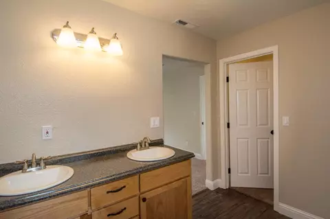 1009 Layton Rd, Redding, CA 96002 photo 16
