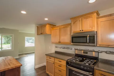 1009 Layton Rd, Redding, CA 96002 photo 11