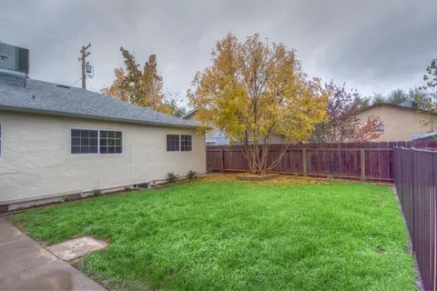 1009 Layton Rd, Redding, CA 96002 photo 31