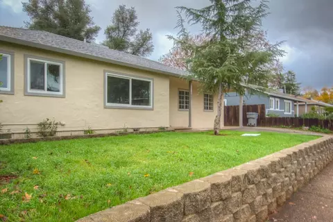 1009 Layton Rd, Redding, CA 96002 photo 3