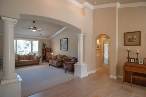 13195 Tierra Oaks Dr, Redding, CA 96003 photo 17