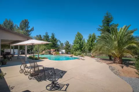 13195 Tierra Oaks Dr, Redding, CA 96003 photo 11
