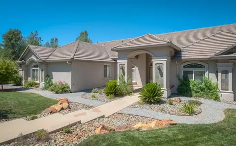 13195 Tierra Oaks Dr, Redding, CA 96003 photo 1
