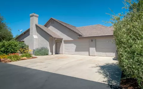 13195 Tierra Oaks Dr, Redding, CA 96003 photo 4