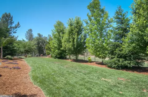 13195 Tierra Oaks Dr, Redding, CA 96003 photo 6