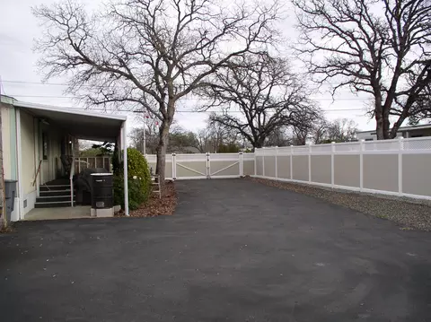 1066 Deodar Way, Redding, CA 96003 photo 11