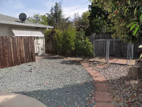 6644 El Camino Dr, Redding, CA 96001 photo 18