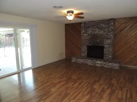 6644 El Camino Dr, Redding, CA 96001 photo 7