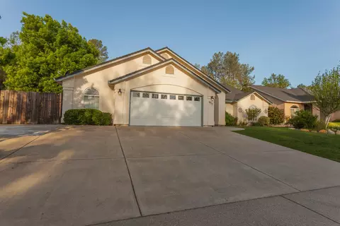 1052 Montclair Dr, Redding, CA 96003 photo 35