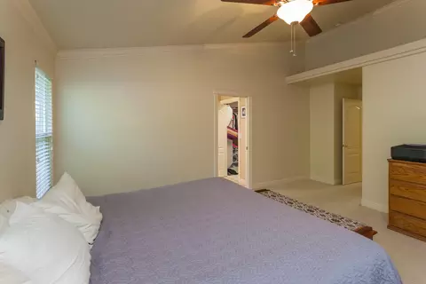 1052 Montclair Dr, Redding, CA 96003 photo 19