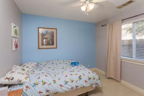 1052 Montclair Dr, Redding, CA 96003 photo 13