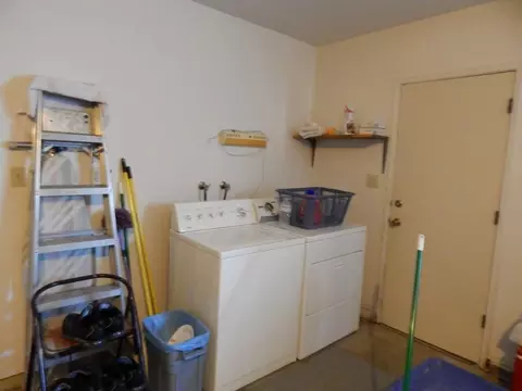321 Woodhill Dr, Redding, CA 96003 photo 18