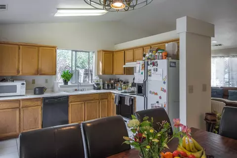 1099 Grouse Dr, Redding, CA 96003 photo 4