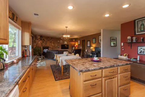 2713 Camulos Way, Redding, CA 96002 photo 18