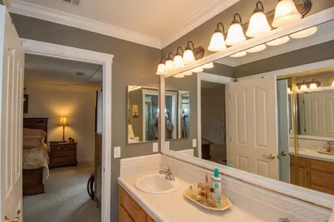 3992 Meadow Oak Way, Redding, CA 96002 photo 21