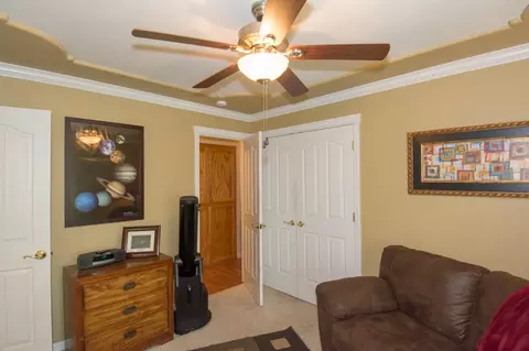 3992 Meadow Oak Way, Redding, CA 96002 photo 9
