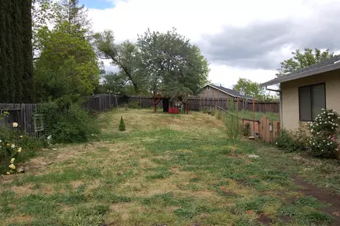 952 Spaniel Dr, Redding, CA 96003 photo 7