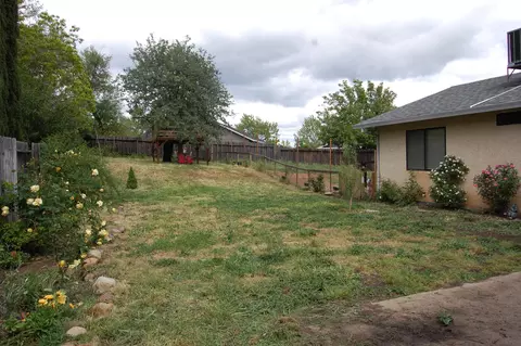 952 Spaniel Dr, Redding, CA 96003 photo 6