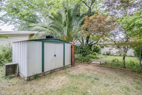 2436 Waldon St, Redding, CA 96001 photo 8