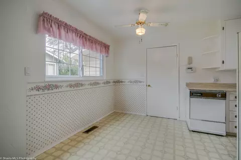 2436 Waldon St, Redding, CA 96001 photo 14