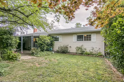 2436 Waldon St, Redding, CA 96001 photo 9