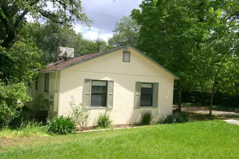 5781 Live Oak Ln, Redding, CA 96001 photo 3