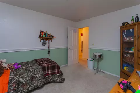 1456 Hominy, Redding, CA 96003 photo 21