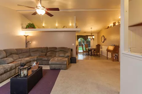 1456 Hominy, Redding, CA 96003 photo 4