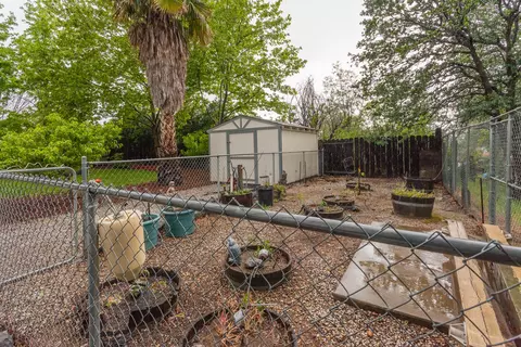 1456 Hominy, Redding, CA 96003 photo 29