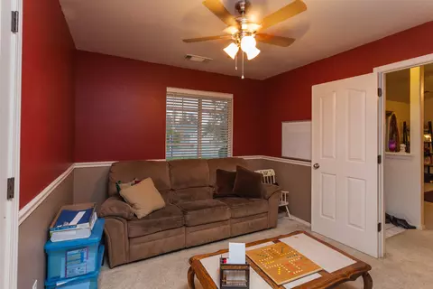 1456 Hominy, Redding, CA 96003 photo 15
