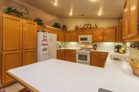 1456 Hominy, Redding, CA 96003 photo 11