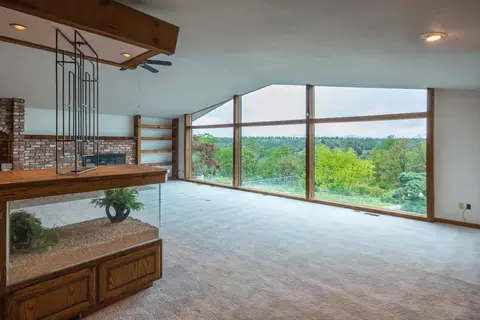 3500 Scenic Dr, Redding, CA 96001 photo 2