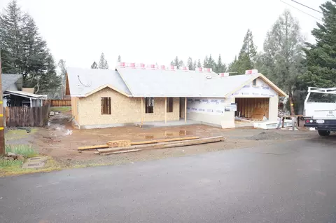 81 Bennett Rd, Weaverville, CA 96093 photo 2