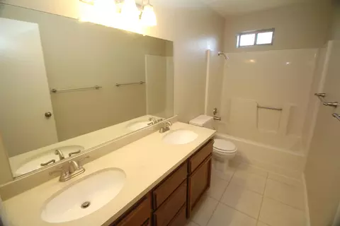1098 Camelot Ct, Redding, CA 96003 photo 15