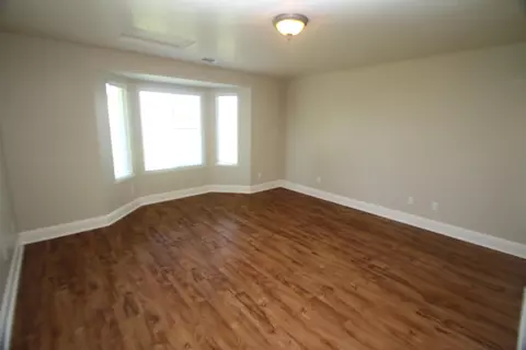 1098 Camelot Ct, Redding, CA 96003 photo 18