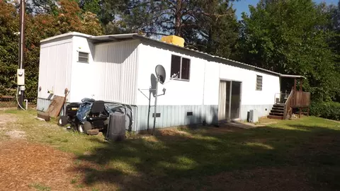 14805 Lamoine Dr, Redding, CA 96003 photo 1