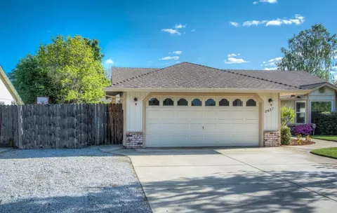2437 Maywood, Redding, CA 96003 photo 3