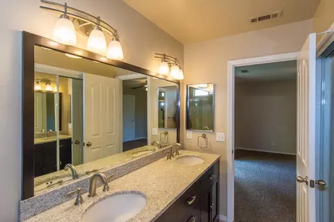 2437 Maywood, Redding, CA 96003 photo 21