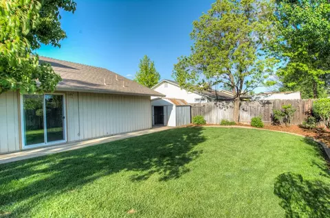 2437 Maywood, Redding, CA 96003 photo 38