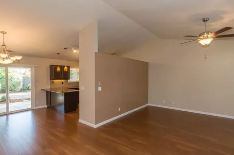 2437 Maywood, Redding, CA 96003 photo 7