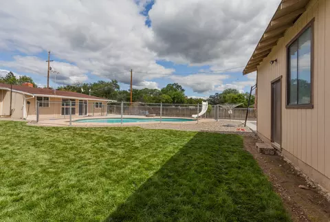 2815 Girvan Rd, Redding, CA 96001 photo 32