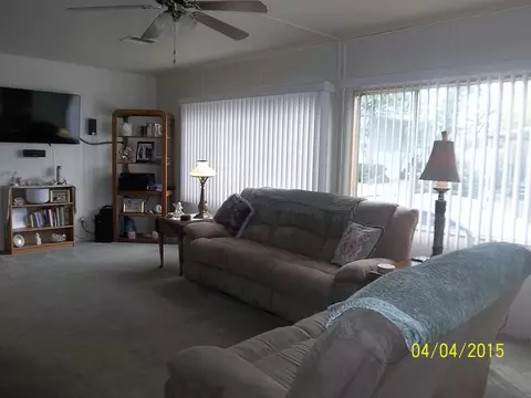 421 Brushwood Dr, Redding, CA 96003 photo 2