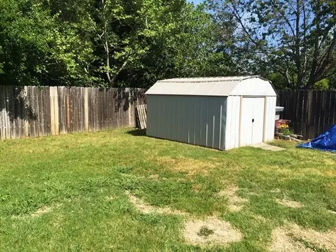 6716 Creekside St, Redding, CA 96001 photo 5