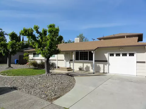 2500 Starlight Blvd, Redding, CA 96001 photo 1