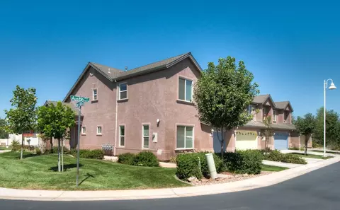 2988 Austin Path, Redding, CA 96002 photo 1