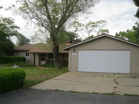 670 Woodacre Dr, Redding, CA 96002 photo 1