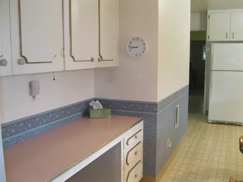 670 Woodacre Dr, Redding, CA 96002 photo 3